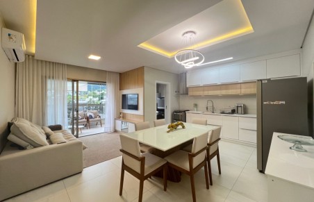 Apartamento com 2 quartos em Pedra Branca, Palhoça